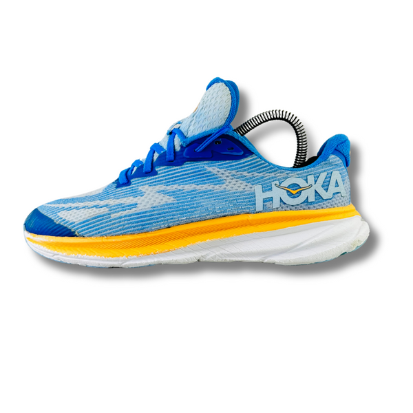 HOKA CLIFTON 9