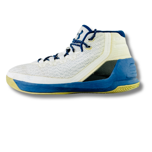 UNDER ARMOUR CURRY 3 BASKETBALL SHOES