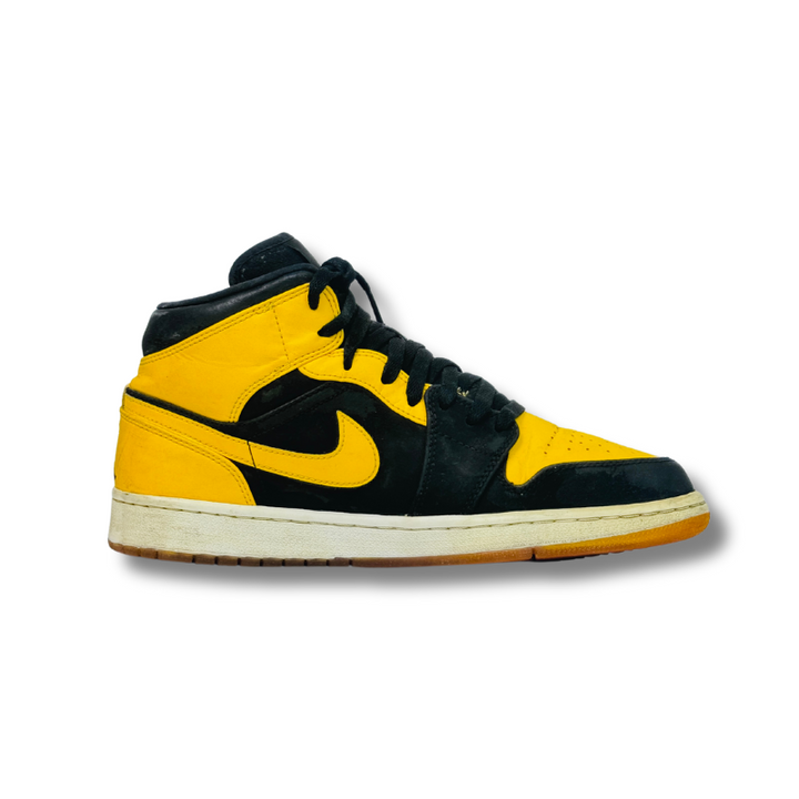 NIKE AIR JORDAN 1 RETRO MID - Kicksterr