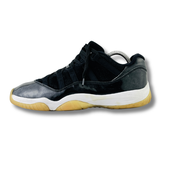 AIR JORDAN 11 RETRO LOW