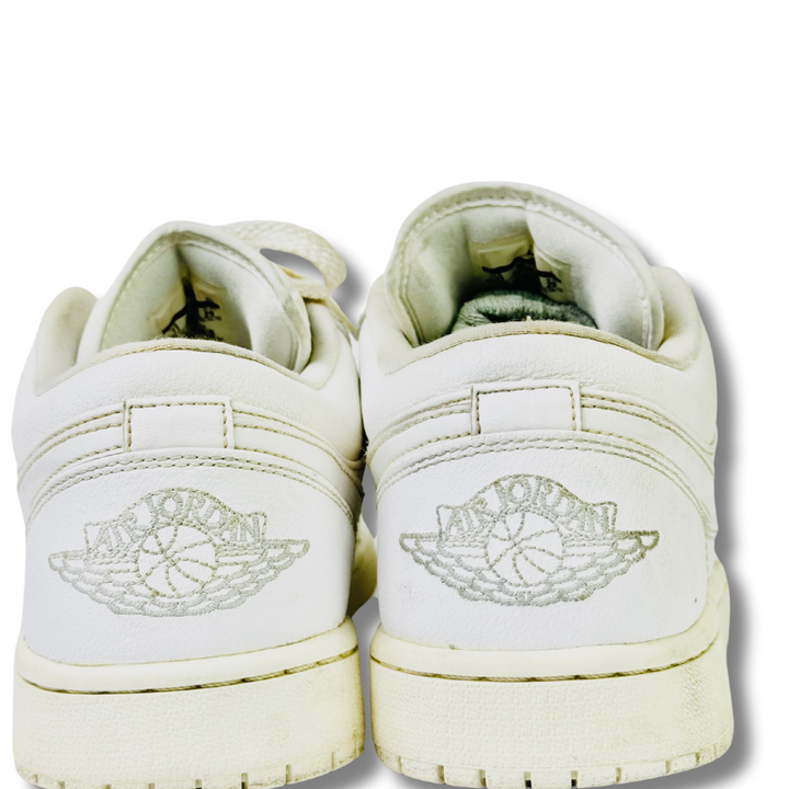 NIKE AIR JORDAN 1 LOW - Kicksterr