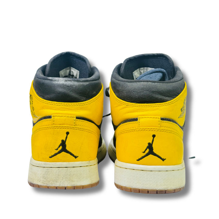 NIKE AIR JORDAN 1 RETRO MID - Kicksterr