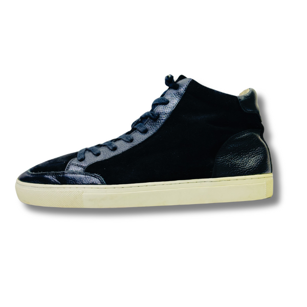 BANANA REPUBLIC SNEAKER