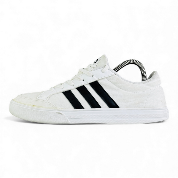 ADIDAS ALL WHITE SHOES