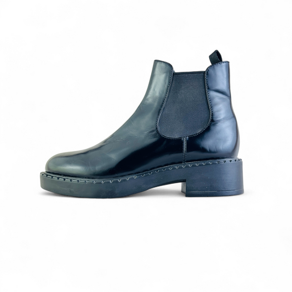 PRADA LEDAR CHELSEA BOOT
