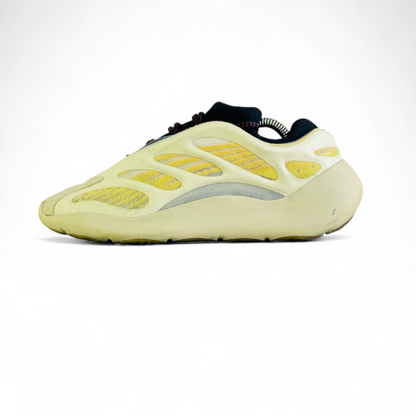 ADIDAS YEEZY BOOST 700