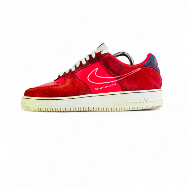 NIKE AIR FORCE 1 UNIVERSIT RED